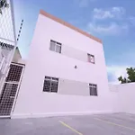 Apto Na Aruana Com Garagem E Ar Condicionado