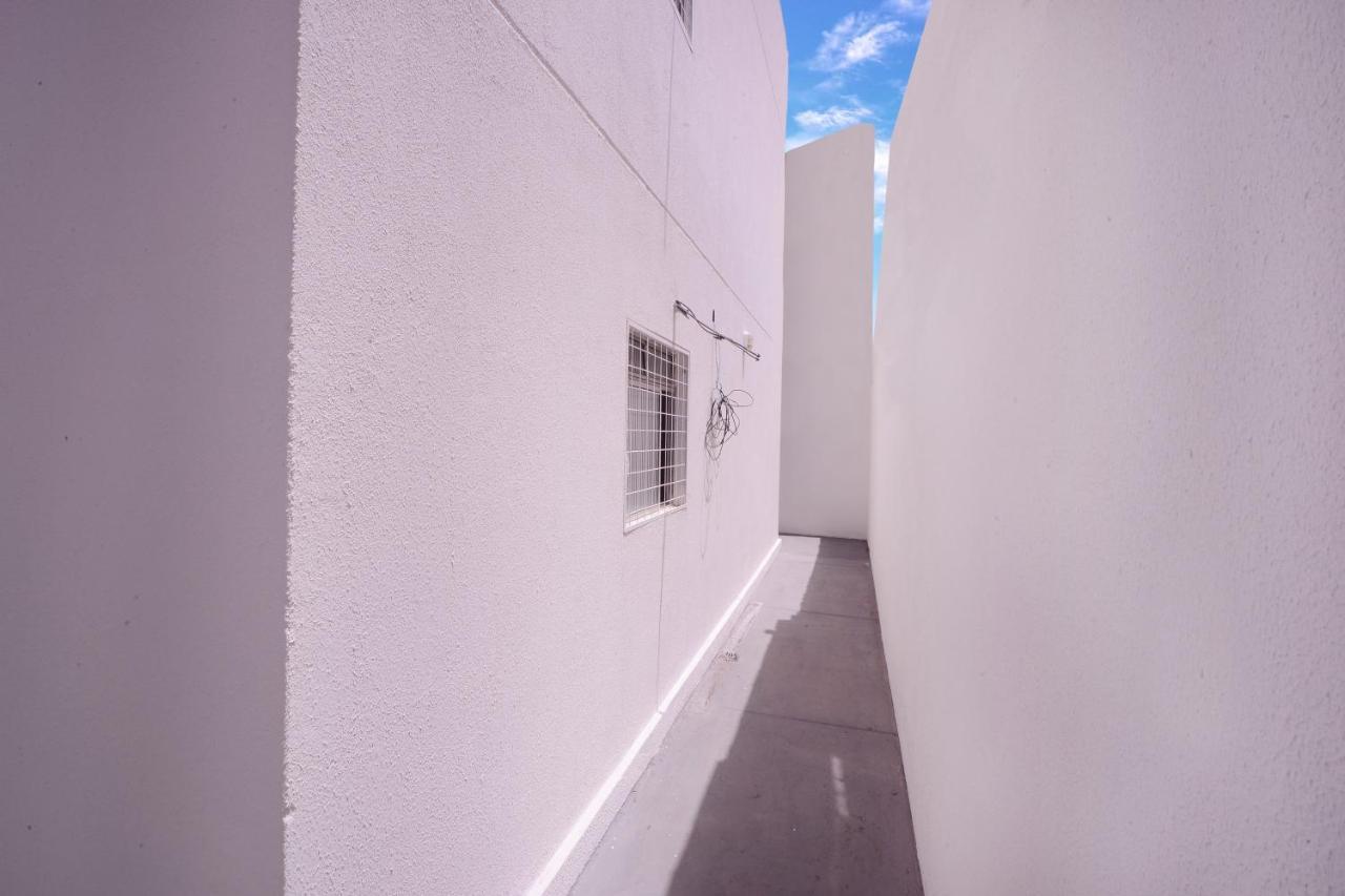 Apto Na Aruana Com Garagem E Ar Condicionado * Aracaju
